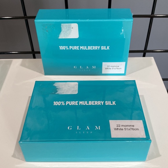 Silk Pillow Case - Picture 5 of 6